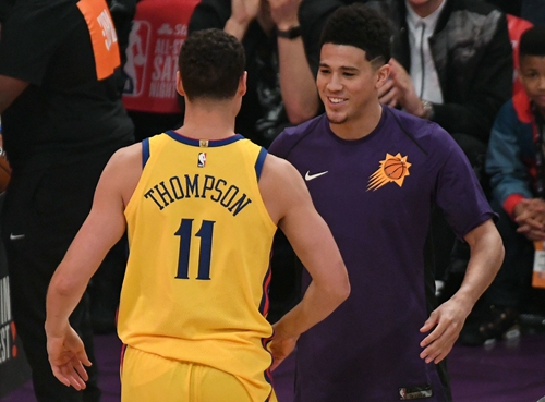 许多球迷和 许多球迷和